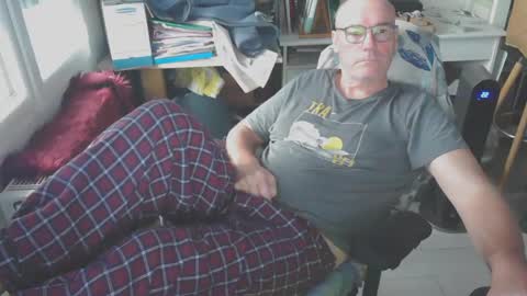 Snapshot of antares590 chatting on 03/12/25, 02:23 antares590 online show from 03/12/25, 02:23