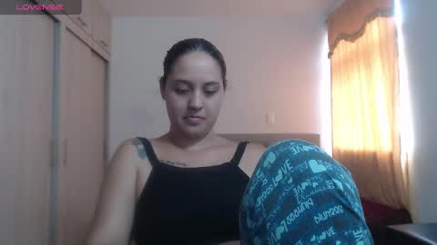 Anthonela Queen online show from 09/25/25, 05:49