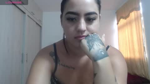 Anthonela Queen online show from 10/10/25, 01:32