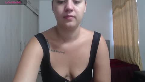 Anthonela Queen online show from 10/24/25, 11:17