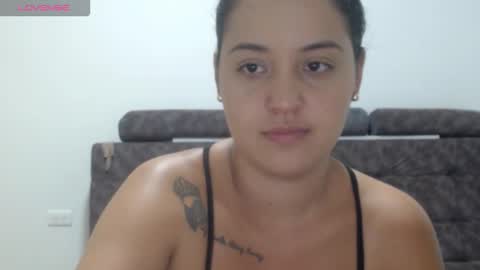 Snapshot of anthonela_queen chatting on 02/05/26, 02:27 Anthonela Queen online show from 02/05/26, 02:27