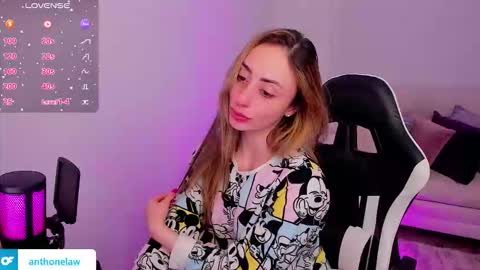 Anthonela online show from 10/18/25, 04:37