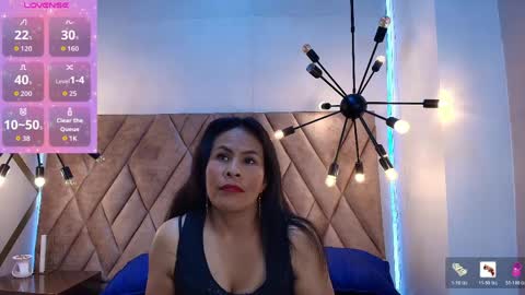 Anthonelaa   online show from 05/01/26, 01:16