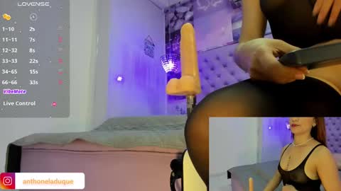 anthonelaDuque online show from 12/02/24, 12:40