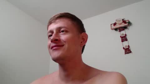 Snapshot of anthonnymorrison chatting on 12/08/24, 09:30 leon online show from 12/08/24, 09:30