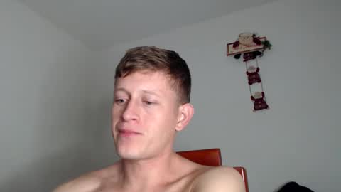 Snapshot of anthonnymorrison chatting on 12/11/24, 02:41 leon online show from 12/11/24, 02:41