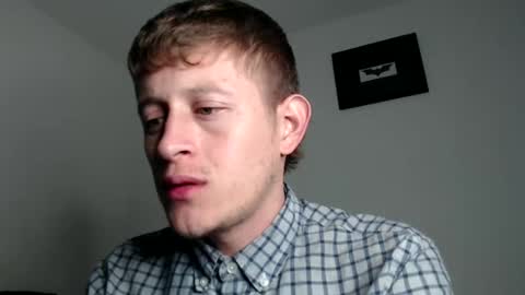 Snapshot of anthonnymorrison chatting on 01/01/25, 04:07 leon online show from 01/01/25, 04:07
