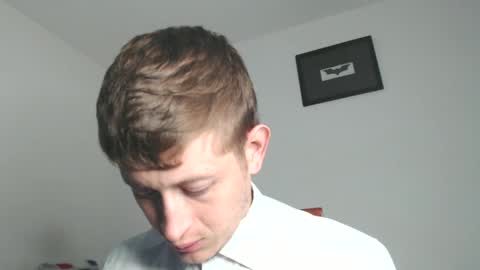 Snapshot of anthonnymorrison chatting on 01/02/25, 08:35 leon online show from 01/02/25, 08:35