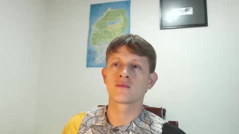 Snapshot of anthonnymorrison chatting on 02/16/25, 04:20 leon online show from 02/16/25, 04:20