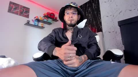 Anthony and Nick online show from 10/01/25, 12:33