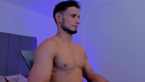 Adonys Creeb online show from 12/02/25, 04:40