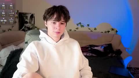 Snapshot of anthonycutie chatting on 03/06/26, 05:37 Anthony online show from 03/06/26, 05:37