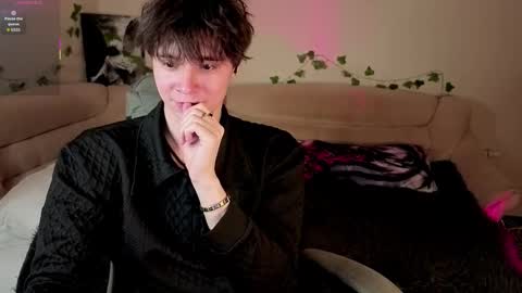 Snapshot of anthonycutie chatting on 03/17/26, 05:16 Anthony online show from 03/17/26, 05:16