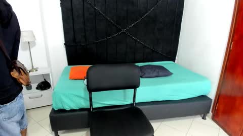       online show from 09/20/25, 12:33