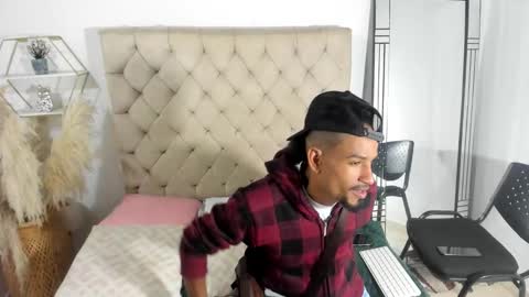       online show from 09/27/25, 02:05