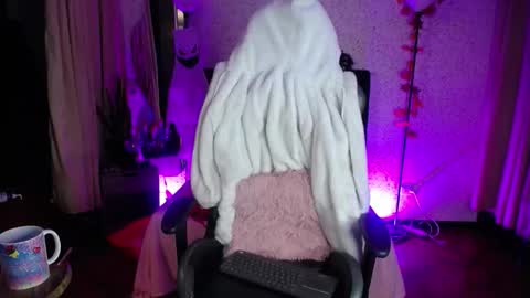 antia_x online show from 10/27/25, 09:08