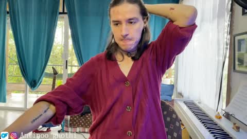 Antinoo Gnothi online show from 12/04/24, 03:21