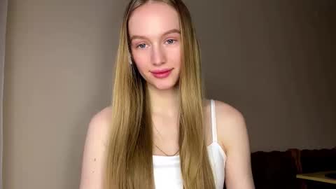 Snapshot of antionettepulgarin chatting on 02/16/26, 03:08 Viktoria online show from 02/16/26, 03:08
