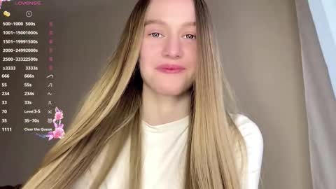 Snapshot of antionettepulgarin chatting on 03/14/26, 03:39 Viktoria online show from 03/14/26, 03:39