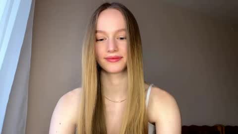 Snapshot of antionettepulgarin chatting on 03/20/26, 03:17 Viktoria online show from 03/20/26, 03:17