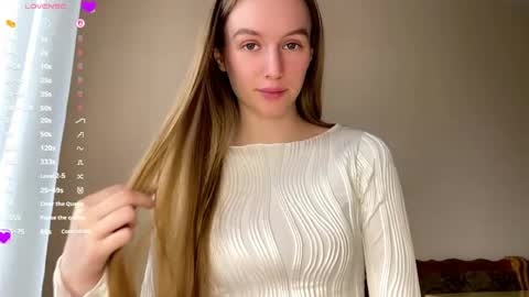Snapshot of antionettepulgarin chatting on 05/10/26, 03:17 Viktoria online show from 05/10/26, 03:17