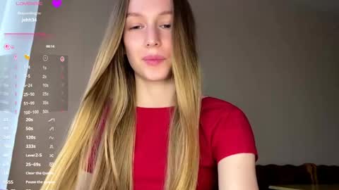 Snapshot of antionettepulgarin chatting on 05/11/26, 04:04 Viktoria online show from 05/11/26, 04:04
