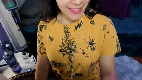 Snapshot of antofoxwbc chatting on 02/20/25, 01:36 Anto online show from 02/20/25, 01:36