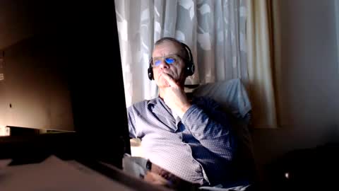 anton online show from 02/02/25, 10:06