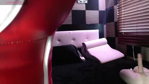 Snapshot of antonela_tompson chatting on 04/24/26, 05:15 ANTO 3 online show from 04/24/26, 05:15