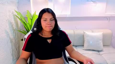 Antonela online show from 09/19/25, 12:28