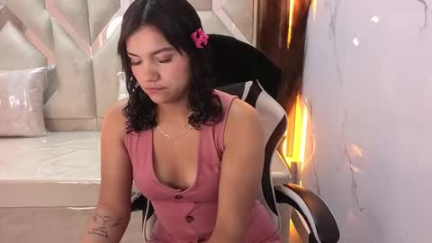 Antonela online show from 11/26/25, 01:56