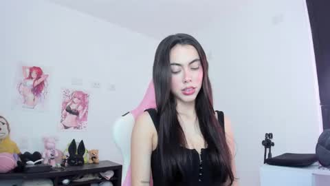 Antonella online show from 11/15/25, 08:16
