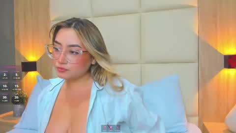 A N T O N E L L A  online show from 09/27/25, 12:43