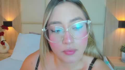 A N T O N E L L A  online show from 06/09/26, 12:28