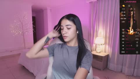  Antonella Grayy  online show from 12/18/24, 11:02