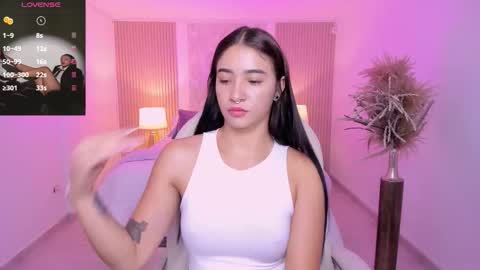 Snapshot of antonella_grayy chatting on 11/10/25, 11:09 Antonella Grayy online show from 11/10/25, 11:09