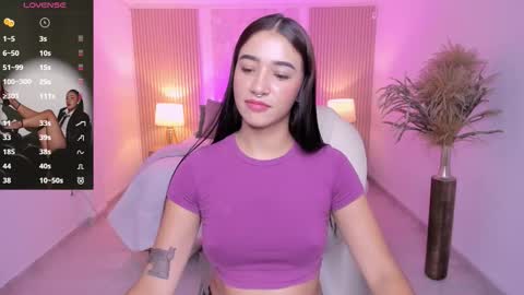 Snapshot of antonella_grayy chatting on 11/15/25, 11:07 Antonella Grayy online show from 11/15/25, 11:07