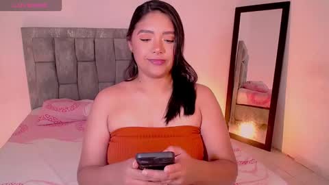 Snapshot of antonella_hot_x chatting on 02/28/26, 11:39 Antonella online show from 02/28/26, 11:39