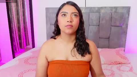 Snapshot of antonella_hot_x chatting on 07/10/26, 10:56 Antonella online show from 07/10/26, 10:56