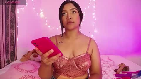 Anne  online show from 01/30/25, 03:44