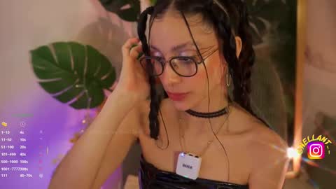 Snapshot of antonella_maitt chatting on 03/08/26, 02:59 Nell. online show from 03/08/26, 02:59