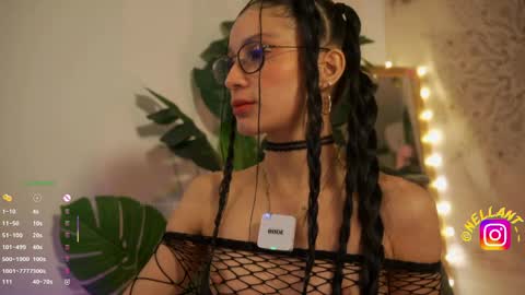 Snapshot of antonella_maitt chatting on 03/09/26, 03:10 Nell. online show from 03/09/26, 03:10