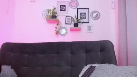 Antonella y Brian online show from 10/05/25, 06:28