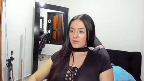 antonella  online show from 01/24/25, 09:05