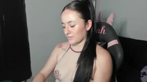 antonella  online show from 05/22/26, 08:14
