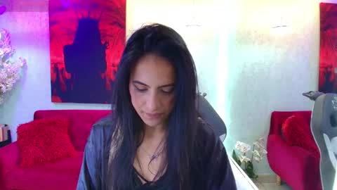 Snapshot of antonella_rivers chatting on 04/25/26, 01:25 Antonella. online show from 04/25/26, 01:25