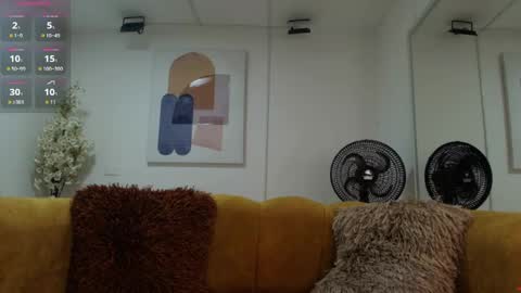 Snapshot of antonella_rivers chatting on 05/25/26, 12:33 Antonella. online show from 05/25/26, 12:33