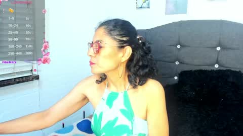 antonella_rizzo01 online show from 05/22/26, 11:21