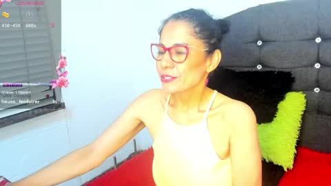 antonella_rizzo01 online show from 06/03/26, 12:57