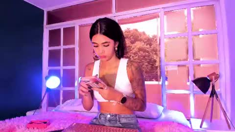 Antonella Rossi online show from 07/12/26, 02:30